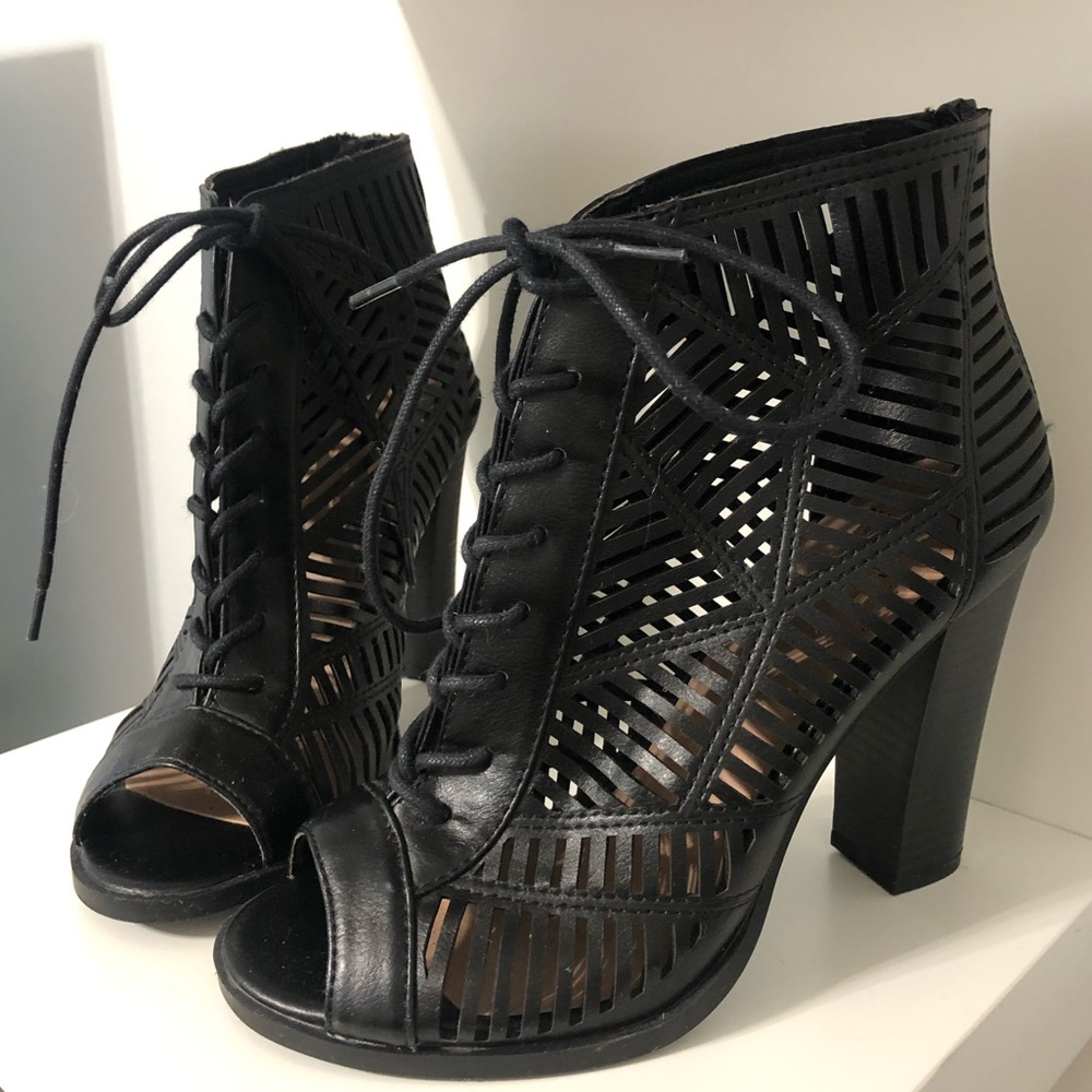 Mix No. 6 Black Front Lace Heels with Back Zipper
